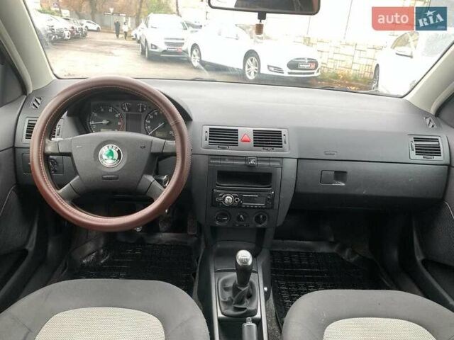 Черный Шкода Фабия, объемом двигателя 1.4 л и пробегом 308 тыс. км за 3390 $, фото 29 на Automoto.ua