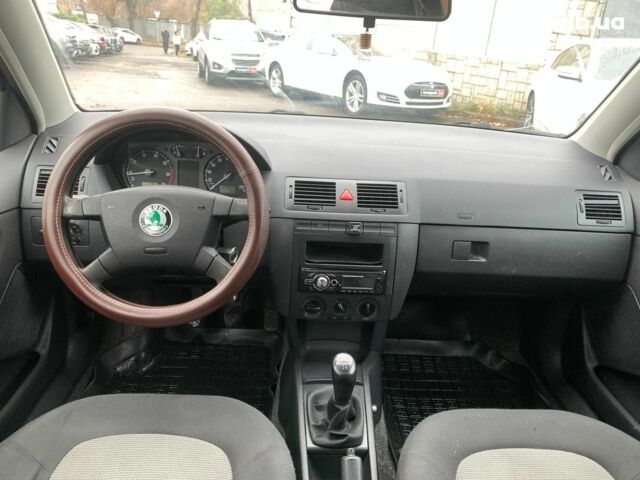 Черный Шкода Фабия, объемом двигателя 1.4 л и пробегом 308 тыс. км за 3390 $, фото 29 на Automoto.ua