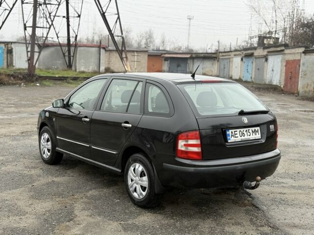 Черный Шкода Фабия, объемом двигателя 1.4 л и пробегом 233 тыс. км за 3800 $, фото 1 на Automoto.ua