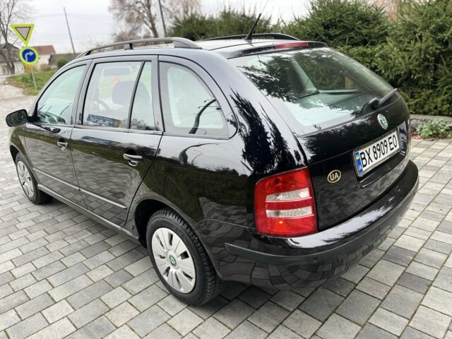 Черный Шкода Фабия, объемом двигателя 1.4 л и пробегом 230 тыс. км за 3999 $, фото 11 на Automoto.ua
