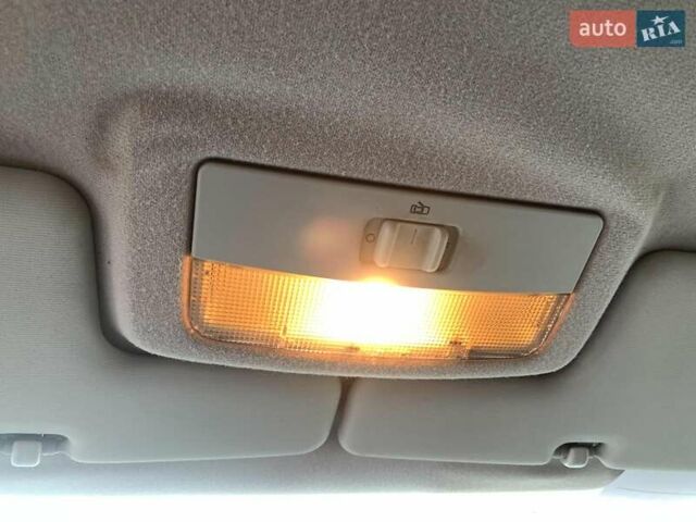 Черный Шкода Фабия, объемом двигателя 1.4 л и пробегом 308 тыс. км за 3390 $, фото 27 на Automoto.ua