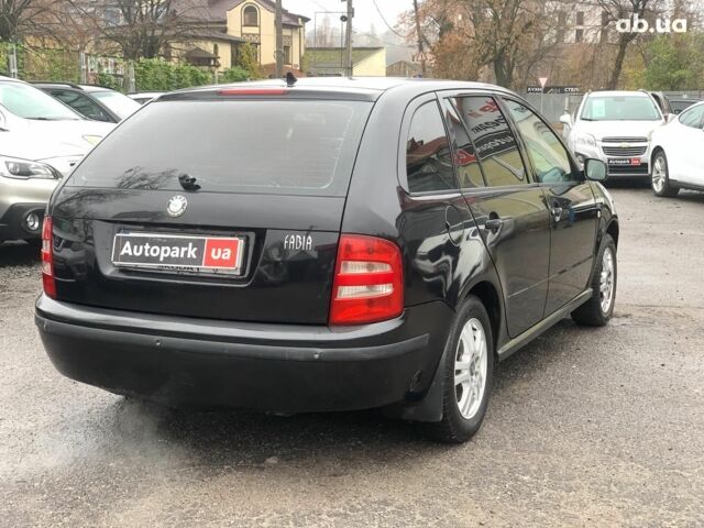 Черный Шкода Фабия, объемом двигателя 1.4 л и пробегом 308 тыс. км за 3390 $, фото 4 на Automoto.ua