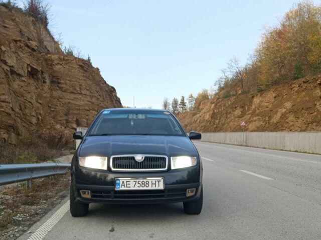 Черный Шкода Фабия, объемом двигателя 1.2 л и пробегом 300 тыс. км за 4350 $, фото 22 на Automoto.ua