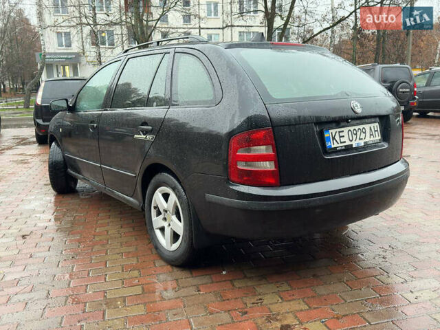 Черный Шкода Фабия, объемом двигателя 1.9 л и пробегом 225 тыс. км за 3700 $, фото 5 на Automoto.ua