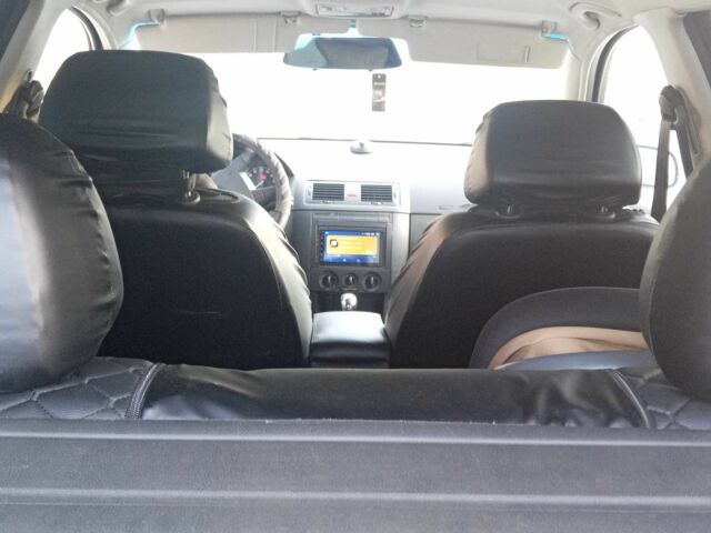 Черный Шкода Фабия, объемом двигателя 1.2 л и пробегом 300 тыс. км за 4350 $, фото 14 на Automoto.ua