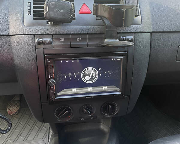 Черный Шкода Фабия, объемом двигателя 1.9 л и пробегом 350 тыс. км за 5700 $, фото 18 на Automoto.ua
