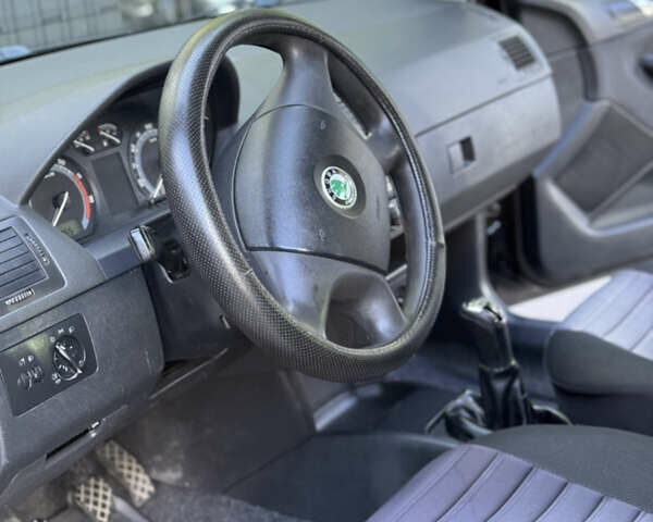 Шкода Фабия 2004 в Тернополе на Automoto.ua Черный Шкода Фабия, объемом двигателя 1.4 л и пробегом 261 тыс. км за 3950 $, фото 9 на Automoto.ua