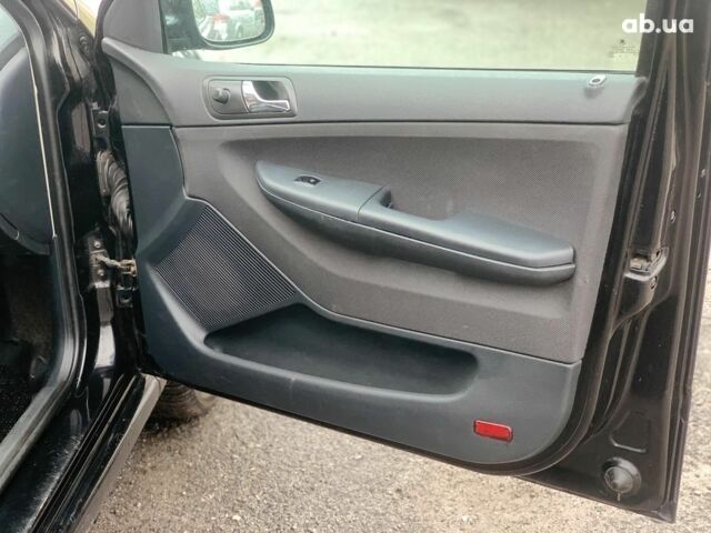 Черный Шкода Фабия, объемом двигателя 1.4 л и пробегом 308 тыс. км за 3390 $, фото 17 на Automoto.ua