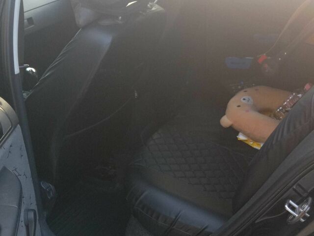 Черный Шкода Фабия, объемом двигателя 1.2 л и пробегом 300 тыс. км за 4350 $, фото 15 на Automoto.ua