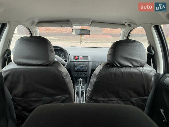 Черный Шкода Фабия, объемом двигателя 1.2 л и пробегом 245 тыс. км за 3450 $, фото 31 на Automoto.ua