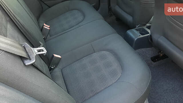 Черный Шкода Фабия, объемом двигателя 1.39 л и пробегом 168 тыс. км за 4600 $, фото 29 на Automoto.ua