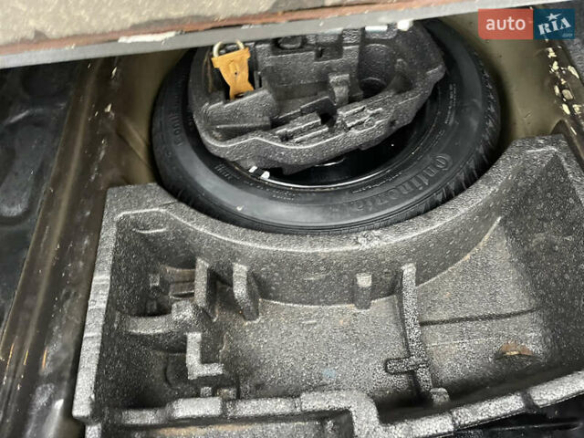 Черный Шкода Фабия, объемом двигателя 1.2 л и пробегом 245 тыс. км за 3450 $, фото 32 на Automoto.ua