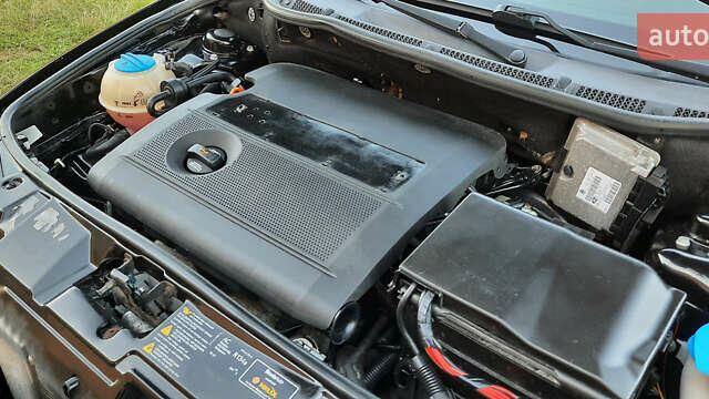 Черный Шкода Фабия, объемом двигателя 1.39 л и пробегом 168 тыс. км за 4600 $, фото 42 на Automoto.ua