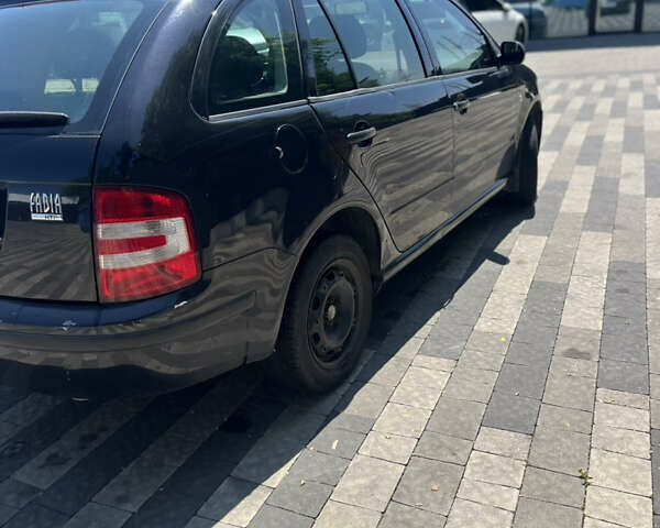 Чорний Шкода Фабія, об'ємом двигуна 1.2 л та пробігом 205 тис. км за 2500 $, фото 8 на Automoto.ua