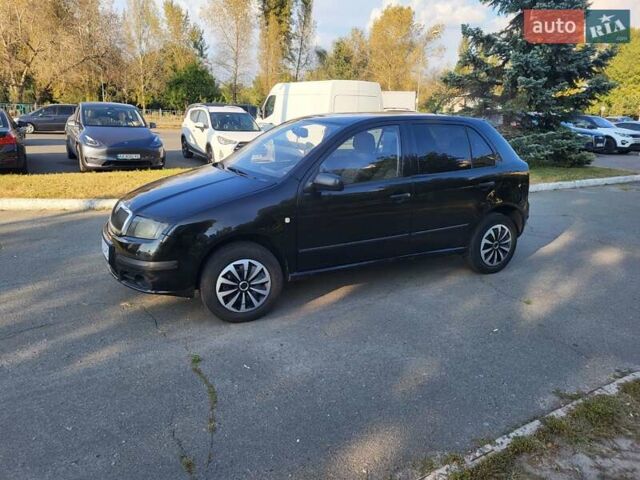 Черный Шкода Фабия, объемом двигателя 1.2 л и пробегом 212 тыс. км за 3700 $, фото 10 на Automoto.ua