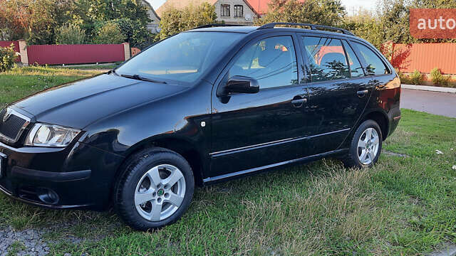 Черный Шкода Фабия, объемом двигателя 1.39 л и пробегом 167 тыс. км за 4999 $, фото 9 на Automoto.ua