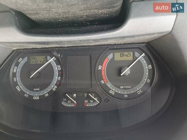 Шкода Фабия 2005 в Киеве на Automoto.ua Черный Шкода Фабия, объемом двигателя 1.2 л и пробегом 240 тыс. км за 2999 $, фото 5 на Automoto.ua