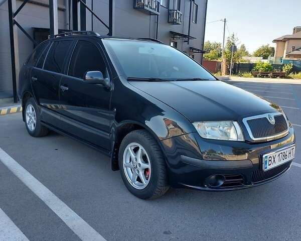 Черный Шкода Фабия, объемом двигателя 1.39 л и пробегом 240 тыс. км за 5300 $, фото 8 на Automoto.ua