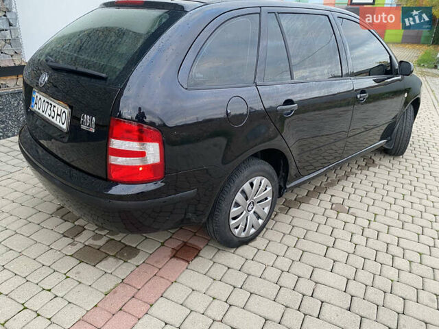 Черный Шкода Фабия, объемом двигателя 1.2 л и пробегом 205 тыс. км за 3200 $, фото 2 на Automoto.ua