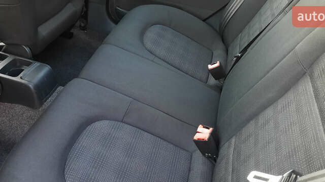 Черный Шкода Фабия, объемом двигателя 1.39 л и пробегом 168 тыс. км за 4600 $, фото 28 на Automoto.ua