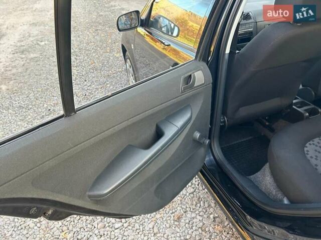 Шкода Фабия 2005 в Казатине на Automoto.ua Черный Шкода Фабия, объемом двигателя 1.4 л и пробегом 184 тыс. км за 4900 $, фото 19 на Automoto.ua