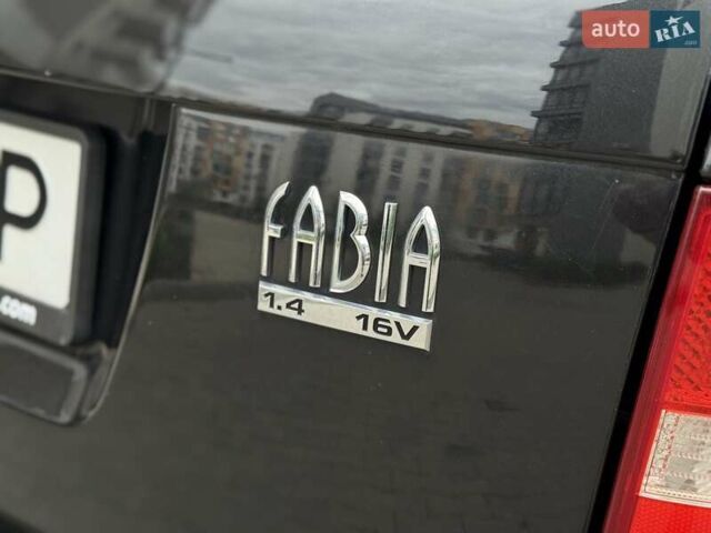 Черный Шкода Фабия, объемом двигателя 1.4 л и пробегом 231 тыс. км за 4300 $, фото 24 на Automoto.ua