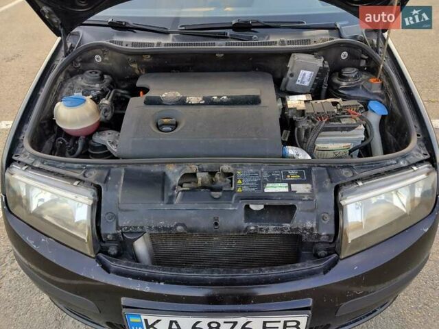 Черный Шкода Фабия, объемом двигателя 1.39 л и пробегом 240 тыс. км за 5000 $, фото 6 на Automoto.ua