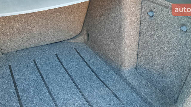 Черный Шкода Фабия, объемом двигателя 1.39 л и пробегом 168 тыс. км за 4600 $, фото 38 на Automoto.ua