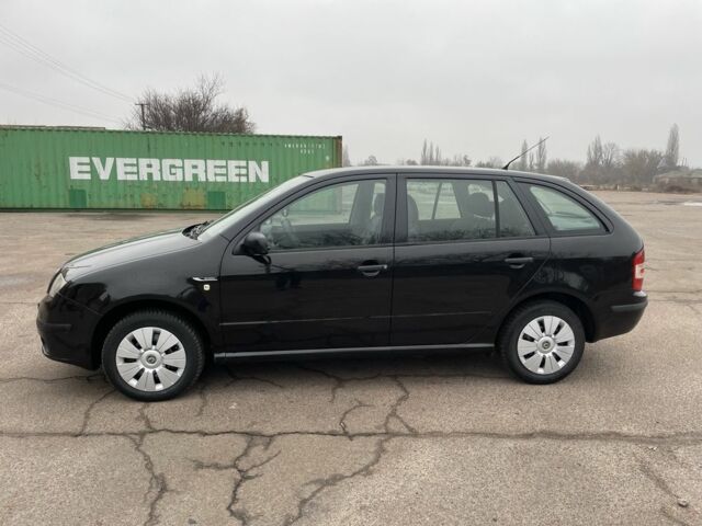 Чорний Шкода Фабія, об'ємом двигуна 1.2 л та пробігом 225 тис. км за 3450 $, фото 4 на Automoto.ua