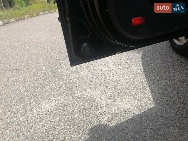 Черный Шкода Фабия, объемом двигателя 1.4 л и пробегом 235 тыс. км за 4700 $, фото 46 на Automoto.ua