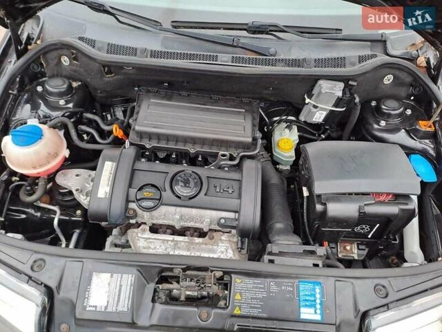 Черный Шкода Фабия, объемом двигателя 1.39 л и пробегом 151 тыс. км за 4500 $, фото 26 на Automoto.ua