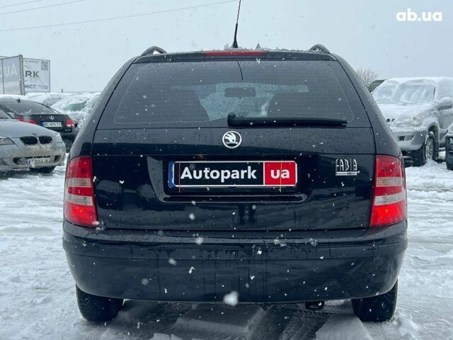 Черный Шкода Фабия, объемом двигателя 1.4 л и пробегом 276 тыс. км за 5440 $, фото 6 на Automoto.ua