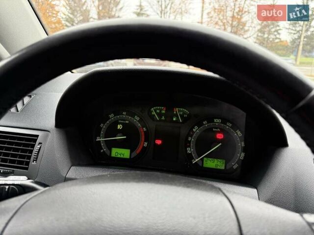 Черный Шкода Фабия, объемом двигателя 1.39 л и пробегом 249 тыс. км за 4550 $, фото 37 на Automoto.ua