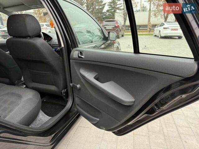 Черный Шкода Фабия, объемом двигателя 1.39 л и пробегом 249 тыс. км за 4550 $, фото 30 на Automoto.ua