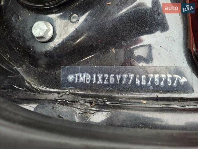 Черный Шкода Фабия, объемом двигателя 1.39 л и пробегом 151 тыс. км за 4500 $, фото 21 на Automoto.ua