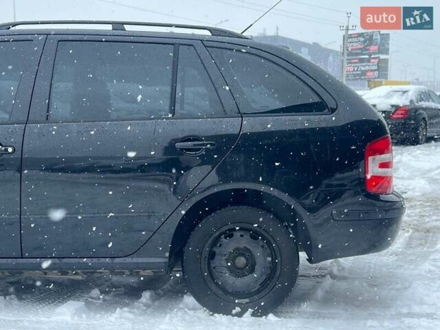Черный Шкода Фабия, объемом двигателя 1.4 л и пробегом 276 тыс. км за 5440 $, фото 4 на Automoto.ua