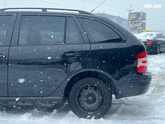 Черный Шкода Фабия, объемом двигателя 1.4 л и пробегом 276 тыс. км за 5440 $, фото 4 на Automoto.ua