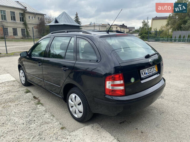 Чорний Шкода Фабія, об'ємом двигуна 1.4 л та пробігом 217 тис. км за 3950 $, фото 3 на Automoto.ua