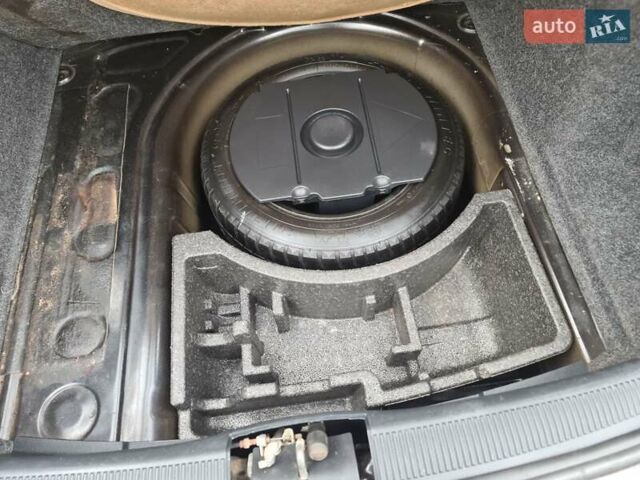 Черный Шкода Фабия, объемом двигателя 1.4 л и пробегом 196 тыс. км за 4699 $, фото 11 на Automoto.ua