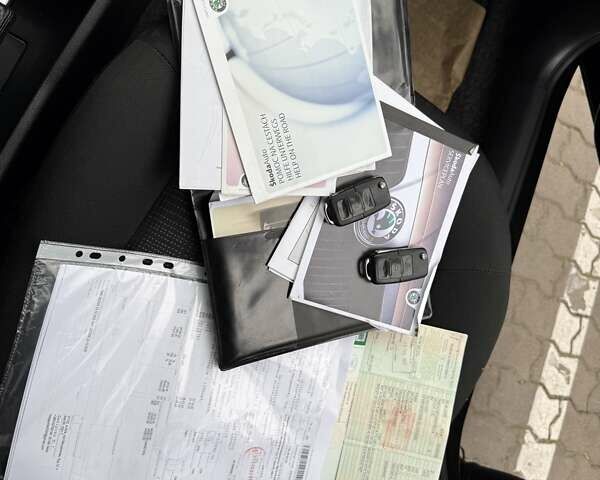 Черный Шкода Фабия, объемом двигателя 1.39 л и пробегом 249 тыс. км за 4550 $, фото 45 на Automoto.ua