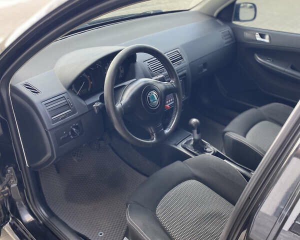 Черный Шкода Фабия, объемом двигателя 1.4 л и пробегом 252 тыс. км за 3850 $, фото 21 на Automoto.ua