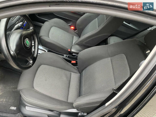 Черный Шкода Фабия, объемом двигателя 1.4 л и пробегом 171 тыс. км за 5350 $, фото 16 на Automoto.ua