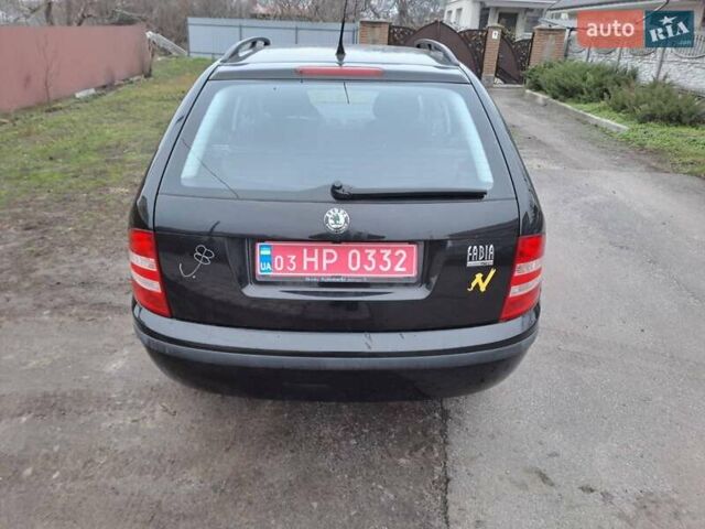 Черный Шкода Фабия, объемом двигателя 1.39 л и пробегом 151 тыс. км за 4500 $, фото 3 на Automoto.ua