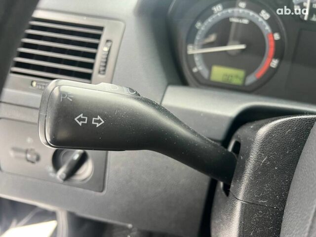 Черный Шкода Фабия, объемом двигателя 1.4 л и пробегом 276 тыс. км за 5440 $, фото 24 на Automoto.ua