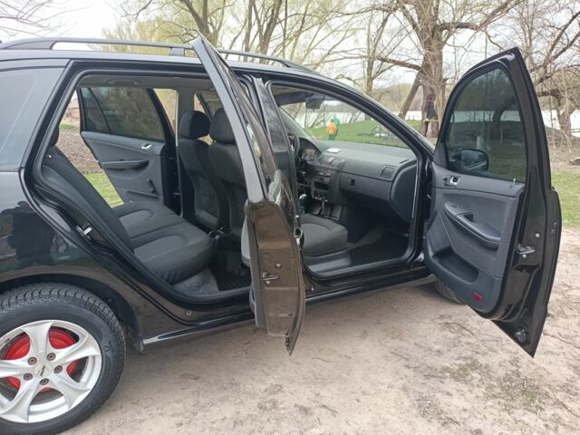 Черный Шкода Фабия, объемом двигателя 1.4 л и пробегом 232 тыс. км за 4999 $, фото 21 на Automoto.ua