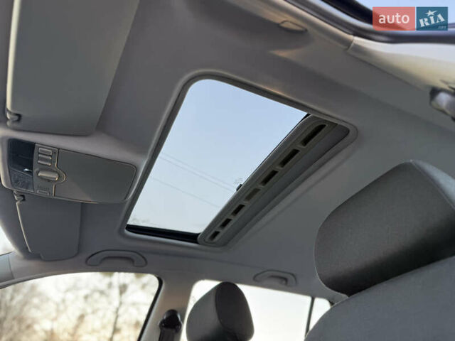 Черный Шкода Фабия, объемом двигателя 1.4 л и пробегом 200 тыс. км за 4999 $, фото 31 на Automoto.ua