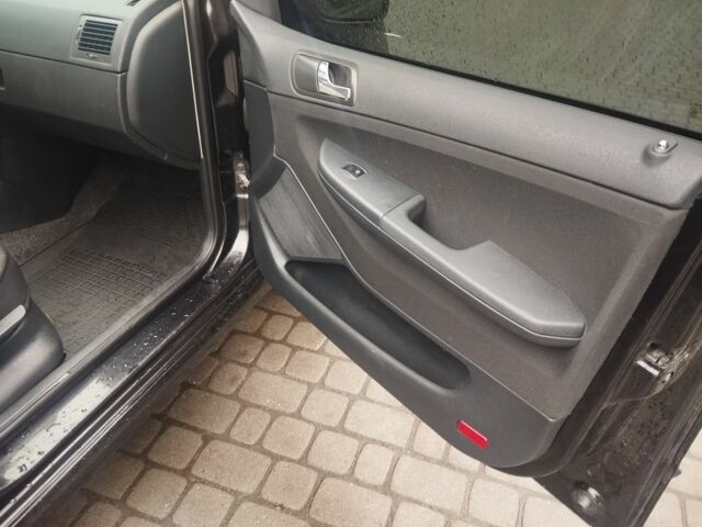 Черный Шкода Фабия, объемом двигателя 1.9 л и пробегом 299 тыс. км за 5090 $, фото 19 на Automoto.ua