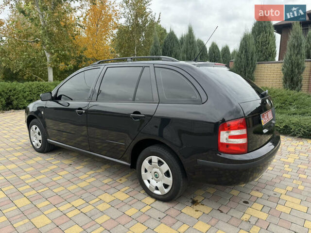 Чорний Шкода Фабія, об'ємом двигуна 1.4 л та пробігом 160 тис. км за 5777 $, фото 55 на Automoto.ua