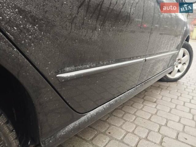 Черный Шкода Фабия, объемом двигателя 1.9 л и пробегом 315 тыс. км за 4890 $, фото 19 на Automoto.ua