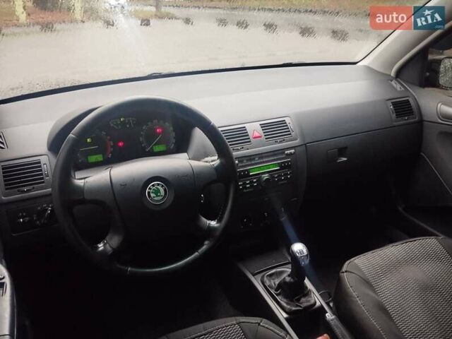 Черный Шкода Фабия, объемом двигателя 1.9 л и пробегом 315 тыс. км за 4890 $, фото 33 на Automoto.ua